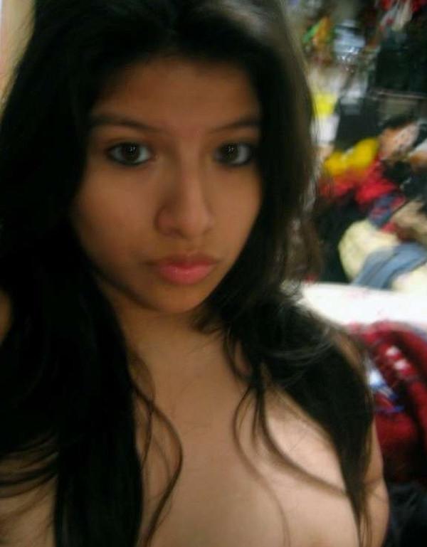 15P Amateur self-shooting teens showing their bodies