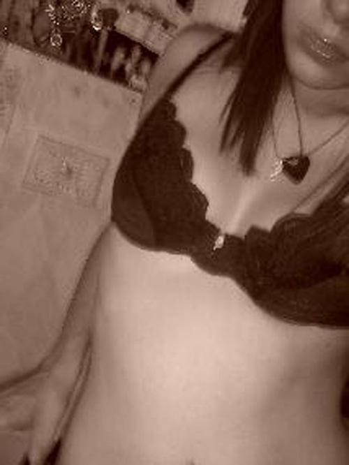 15P Loads of sexy young chicks