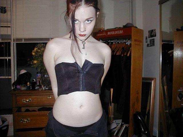16P Pictures of hot girl to girl hardcore action