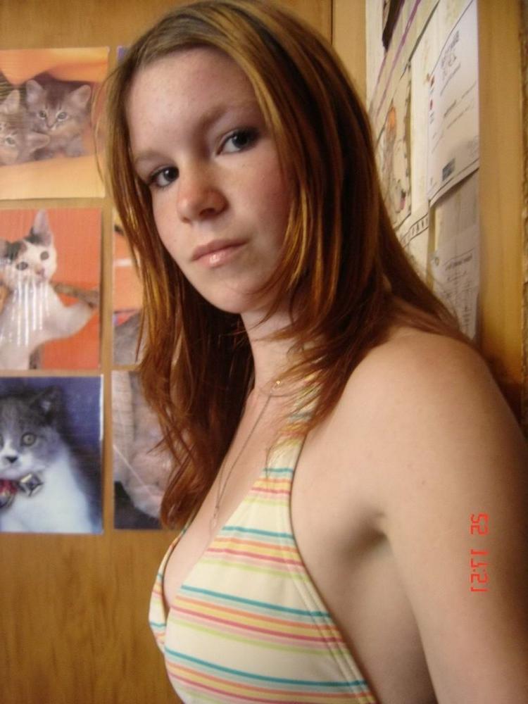 15P Loads of sexy young chicks
