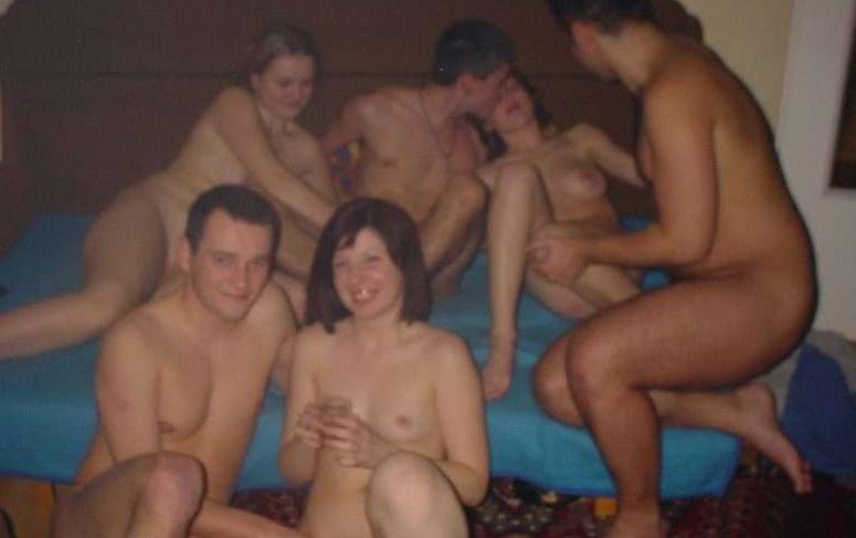 16P Fresh amateur girls flashing perky tits and shaved pussies