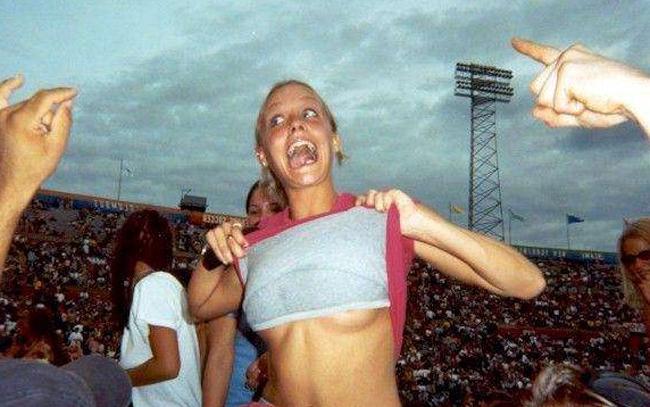16P Blonde amateur cutie undressing and showing her shaved pussy
