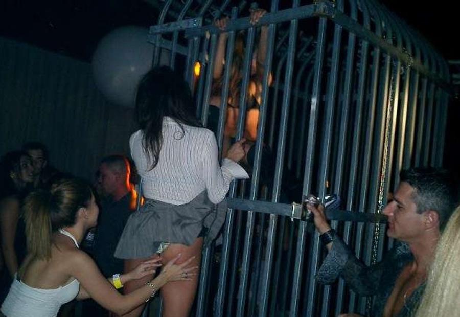 16P Another amazing naked girlfriends photo collection for you