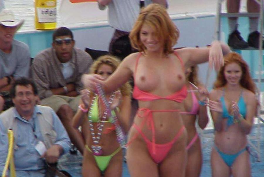 16P Busty and sexy girlfriends in secret asmateur photo shoots