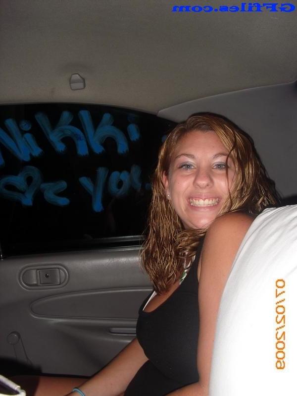 16P Candid shots of amateur drunk party girls