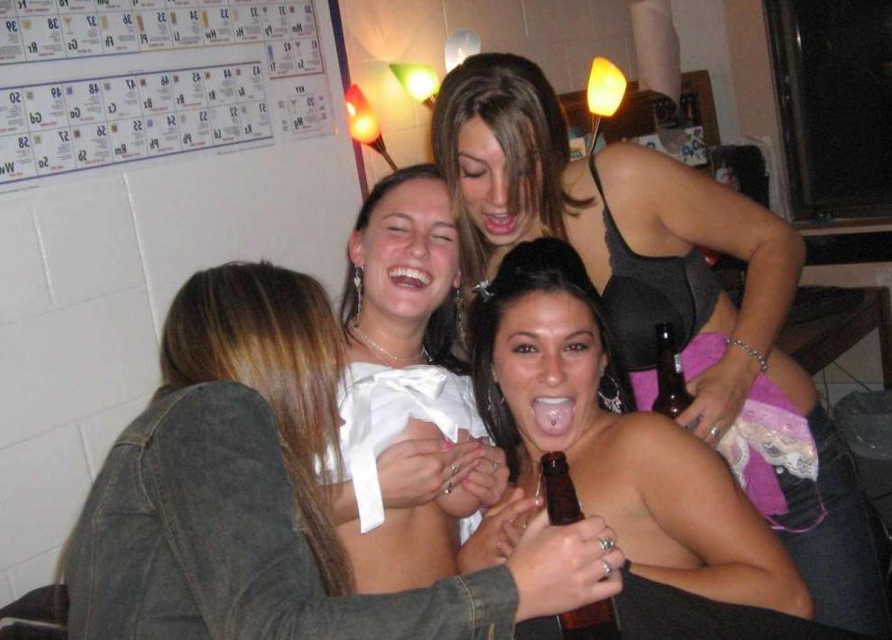 15P Pictures of intoxicated horny girlfriends