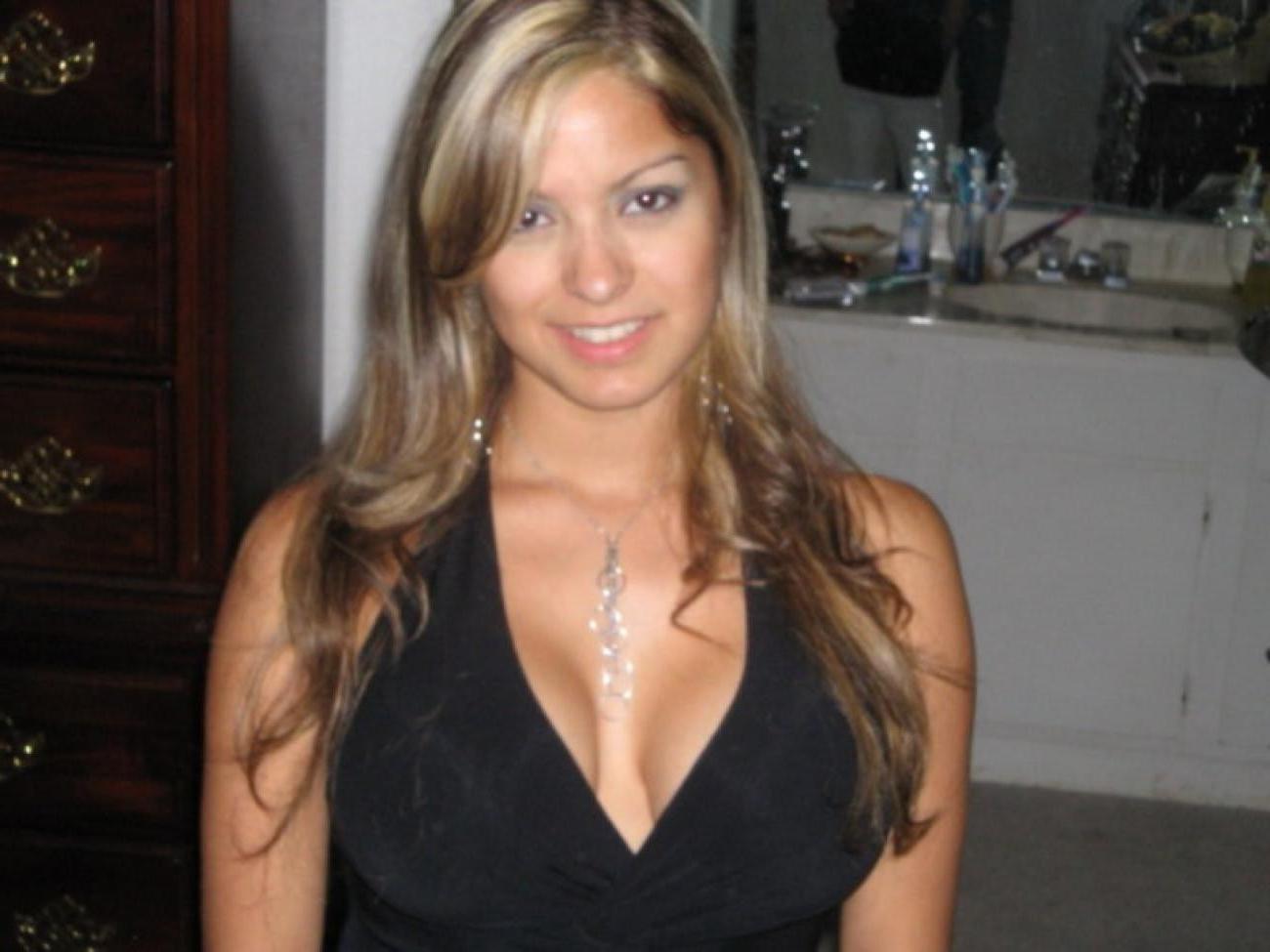 15P Photos of busty babes showing off their large boobs