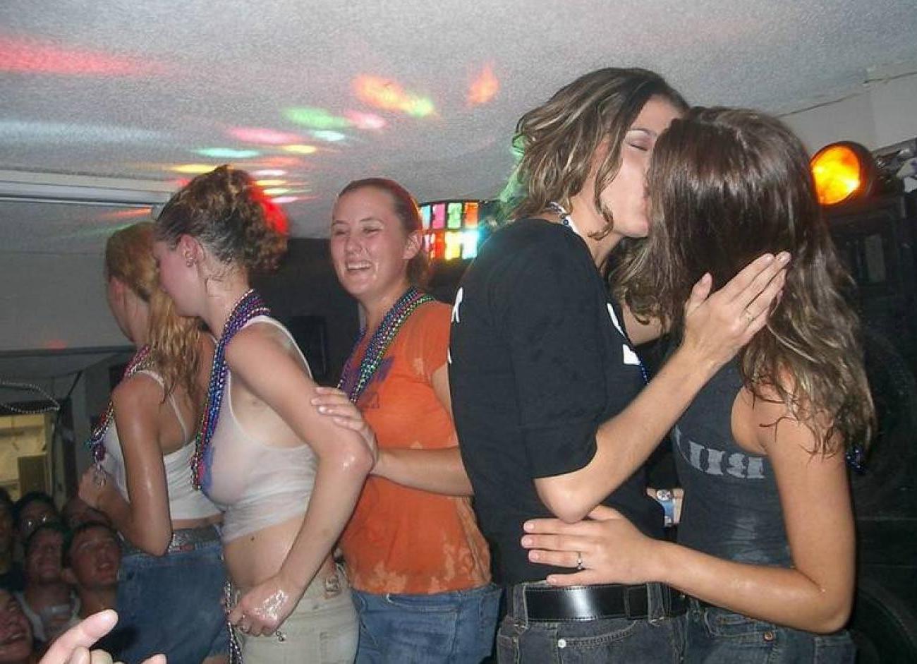 15P Pictures of drunk bitches getting naughty