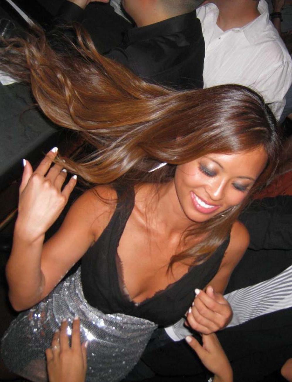15P Pictures of drunk and wild Asian chicks