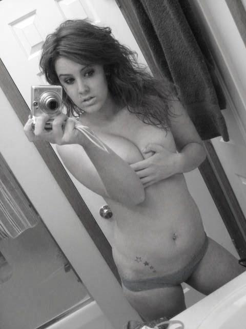 12P Sweet busty ex girlfriend self shot amateur pics