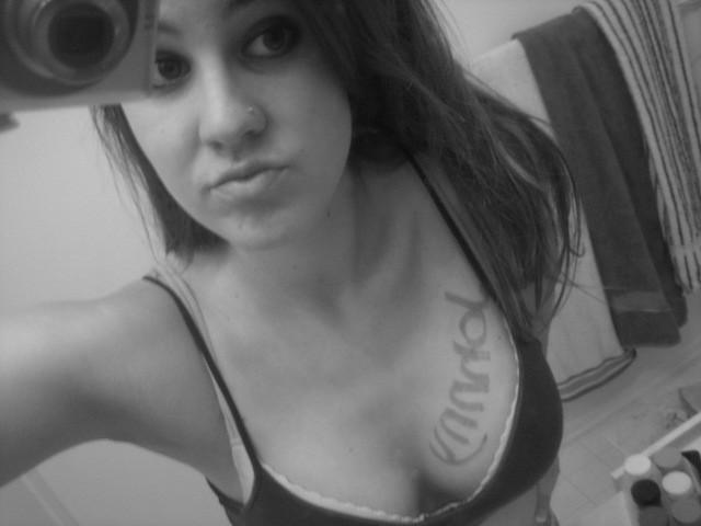 12P Sweet busty ex girlfriend self shot amateur pics