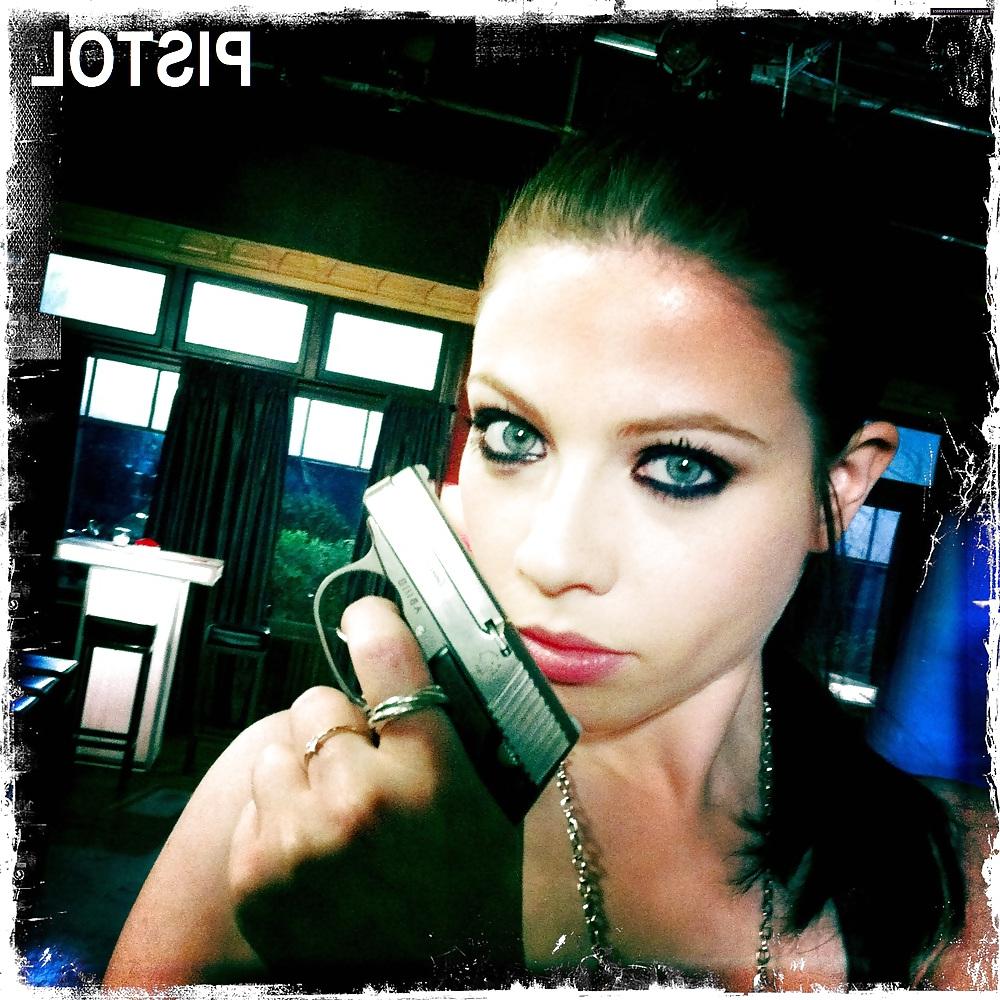 25P SEX TOYS - MICHELLE TRACHTENBERG