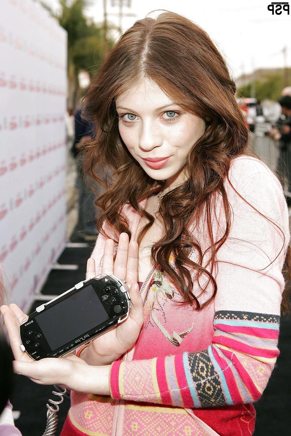 25P SEX TOYS - MICHELLE TRACHTENBERG