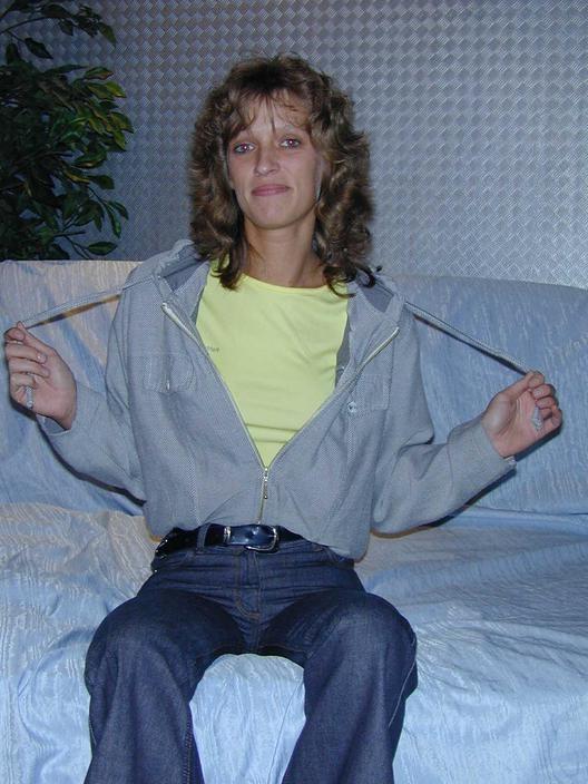16P Drunk First Time Milf Gets Naked on the Sofa