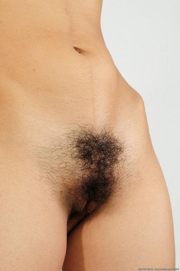 16P Hairy Latina Hottie Shows Her All Natural Beautiful Body