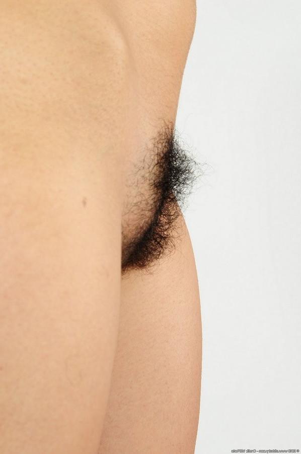 16P Hairy Latina Hottie Shows Her All Natural Beautiful Body