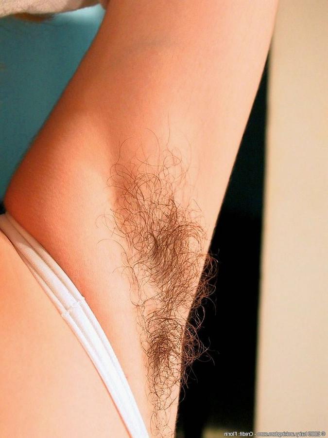 15P Hot And Hairy College Girl Playing With Her Furry Body
