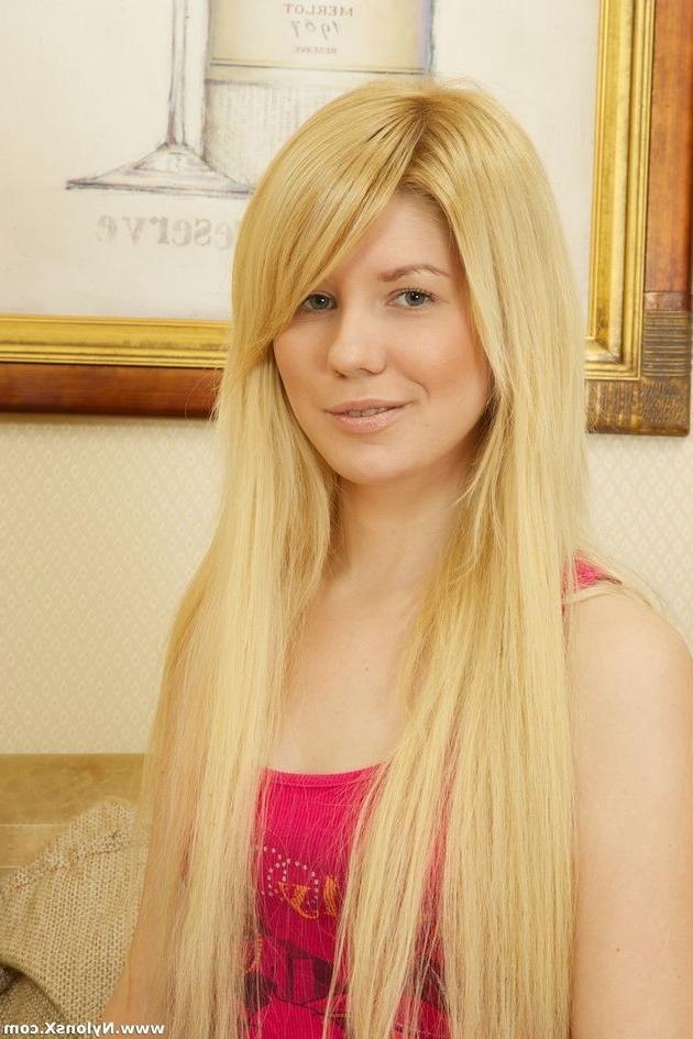 15P European teen in sexy pantyhose on cock with orals