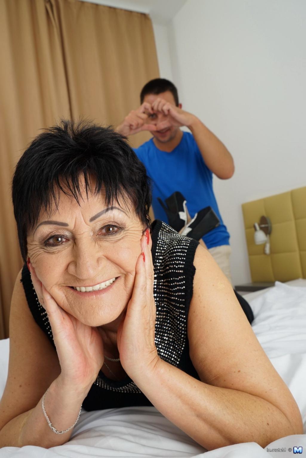 16P Naughty mature lady having fun with her toy boy