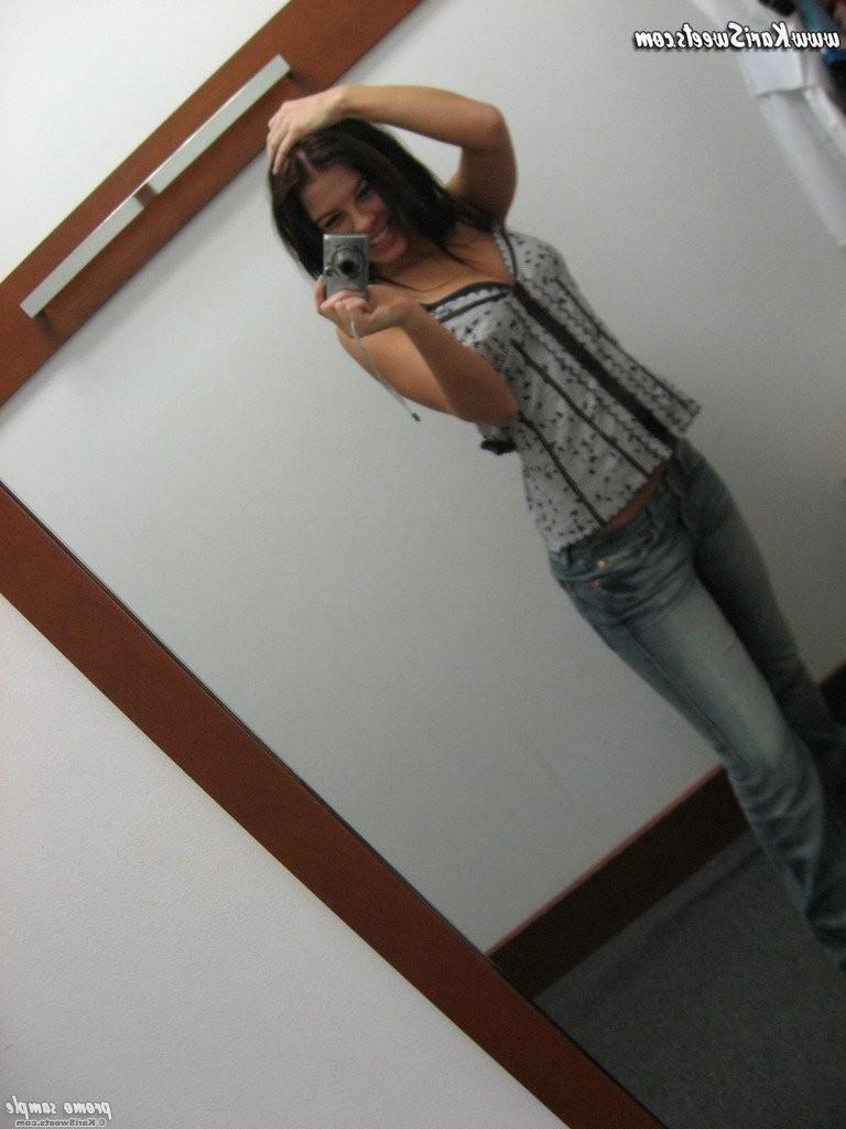 16P cute teen shopping