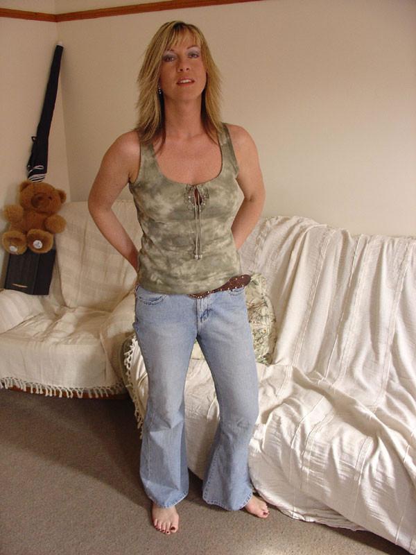 12P Mother of two has first time anal sex