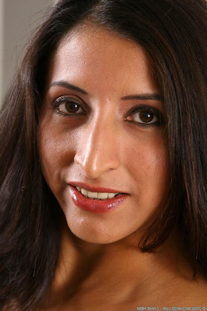 16P sultry brunette latina housewife gets bored and does striptease