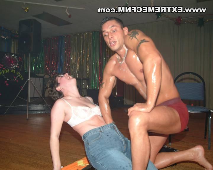 16P Scandal drunk female behaviour at party