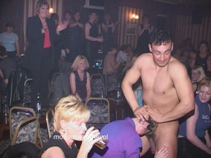 15P Drunk women grabbing and sucking cock