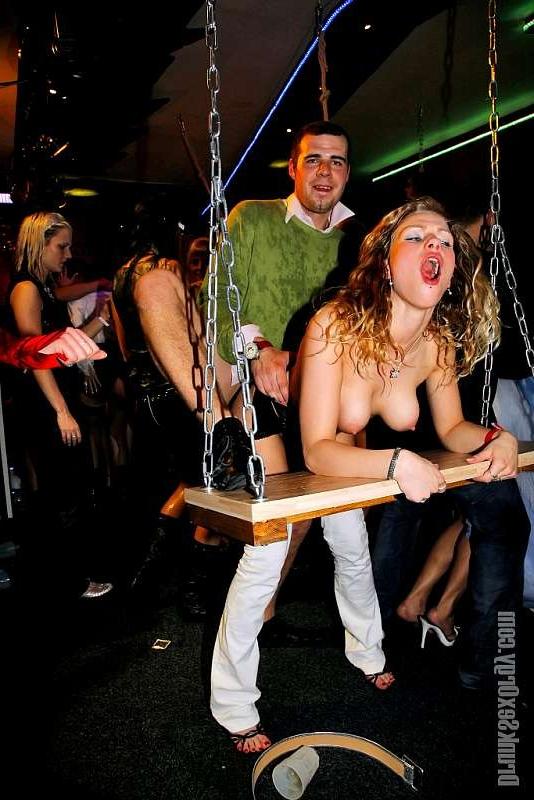 20P Drunk honeys go down on each others slits at a drunk sex orgy