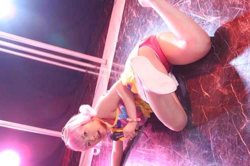 16P Kinky Tokyo Performer