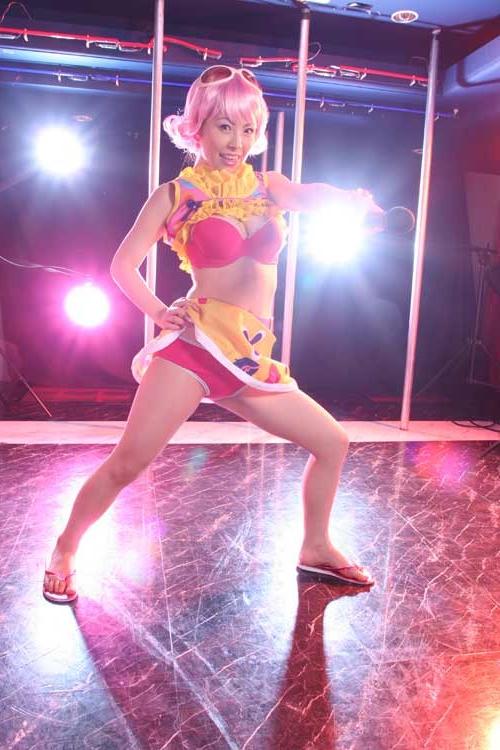 16P Kinky Tokyo Performer