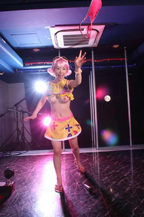 16P Kinky Tokyo Performer