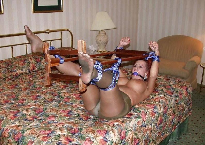 25P Tied up in pantyhose