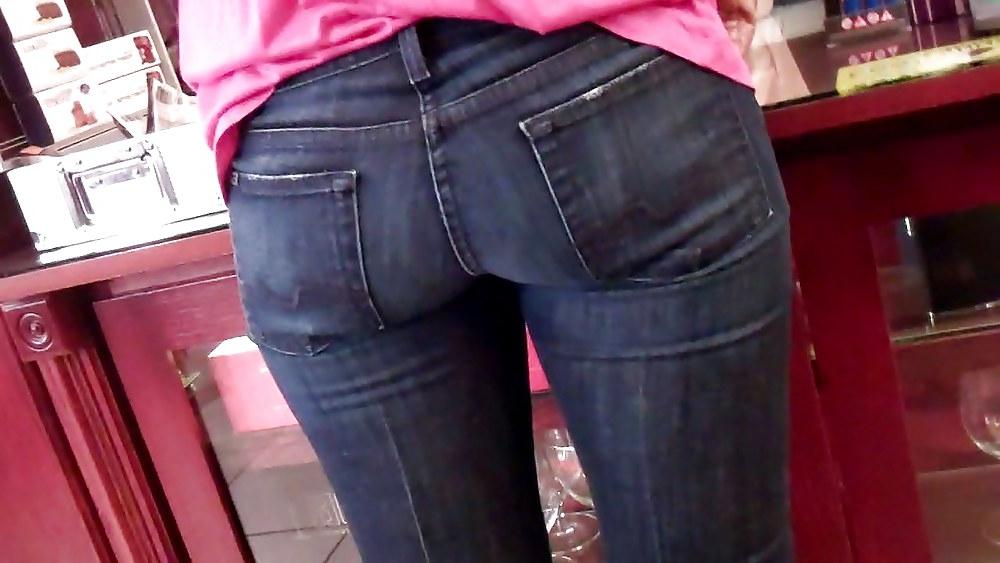 14P Nice ass & butt in blue jeans at the Liquor store