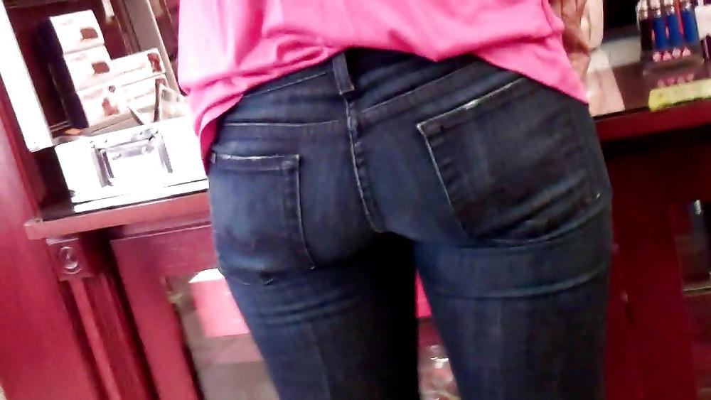 14P Nice ass & butt in blue jeans at the Liquor store
