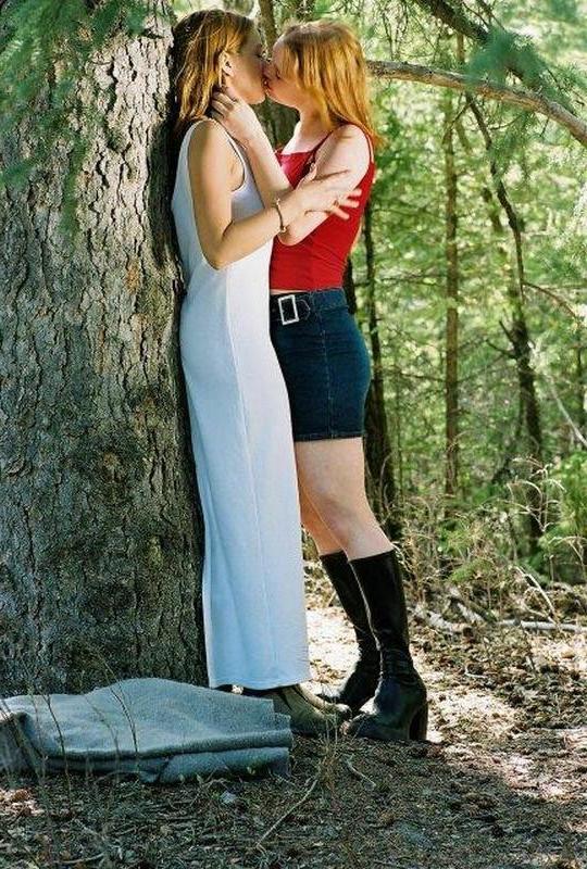 16P Teen lesbians licking pussy hard in the woods