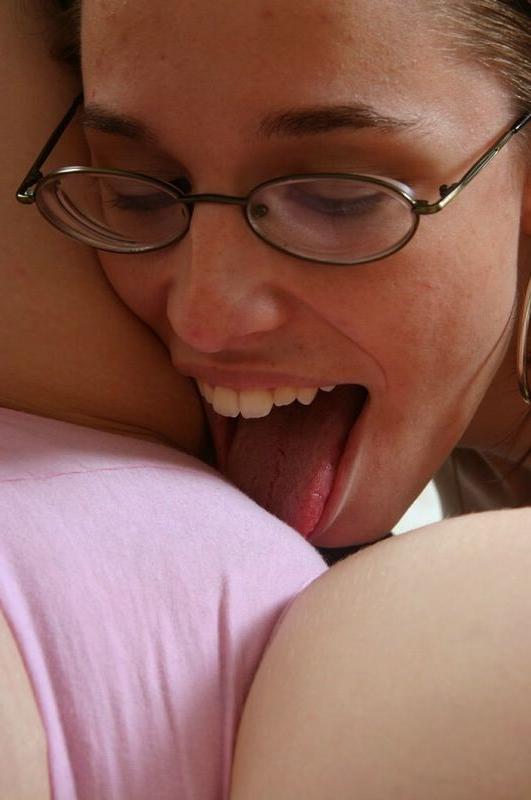 16P Lesbian lovers licking pussy hard and having fun