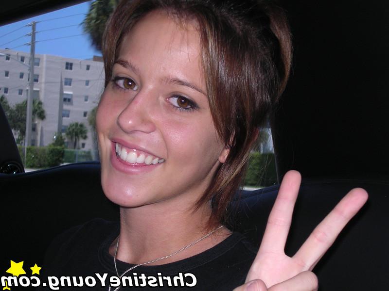 15P sexy teens messing around in a limo