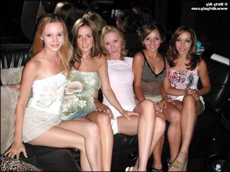 15P Amateur teen lezzie orgy in a limo