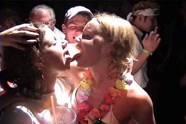 15P Drunk lez college girls kissing