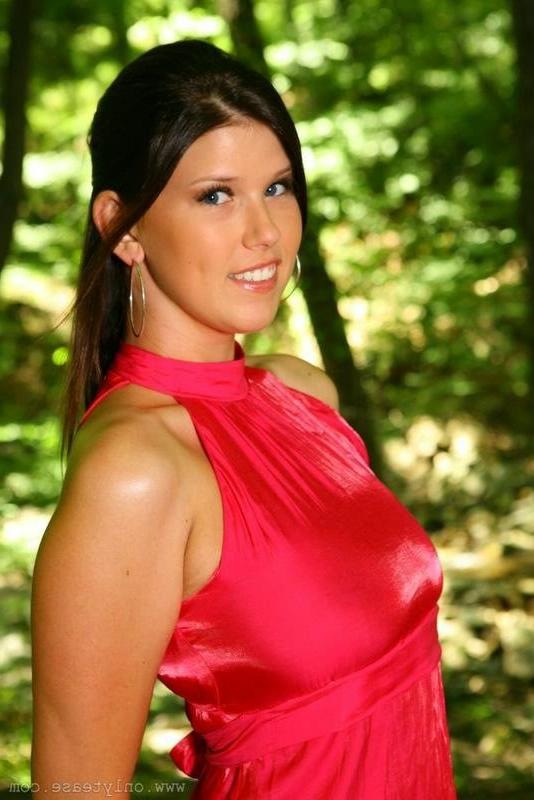 16P Stocking clad babe strips in forest