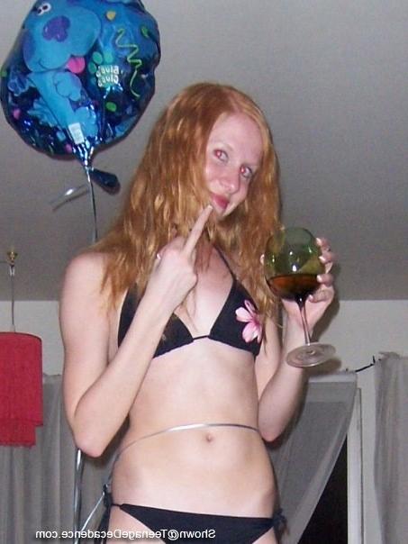 16P Redhead party teen