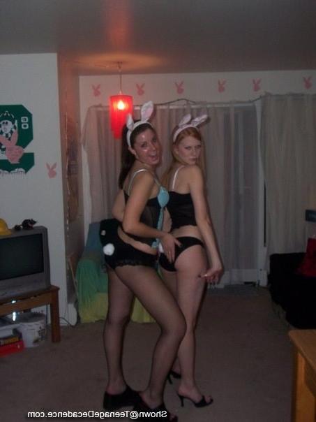 16P Redhead party teen