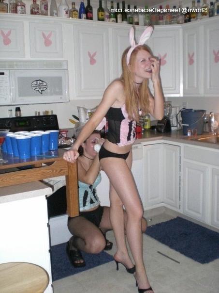 16P Redhead party teen