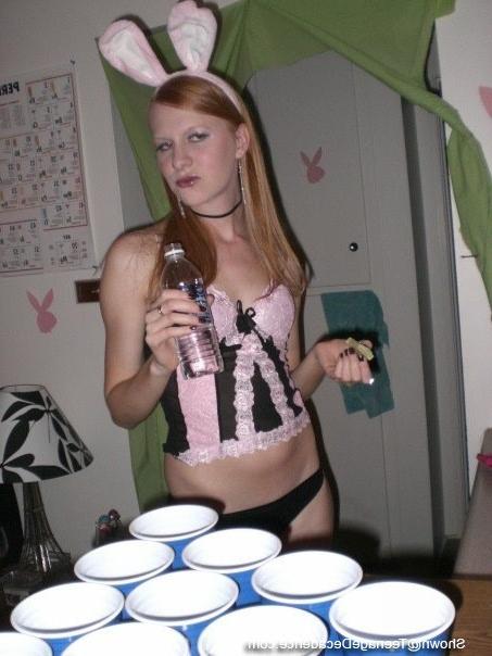 16P Redhead party teen