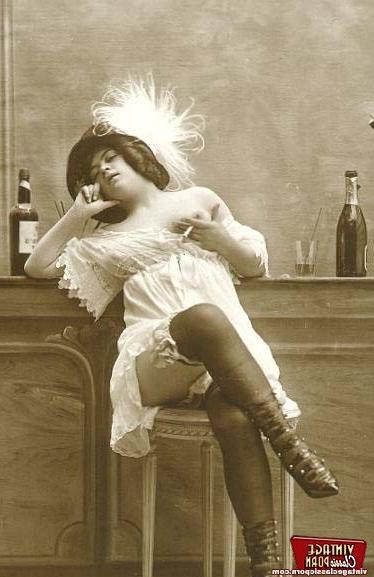 12P Several cute ladies showing their sensual vintage lingerie