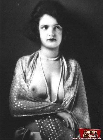 12P Several cute ladies showing their sensual vintage lingerie