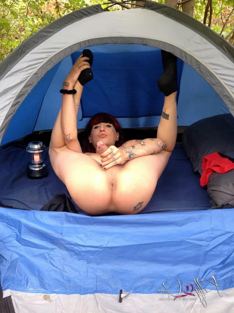12P Filthy Kelly Clare spreads her legs in forest