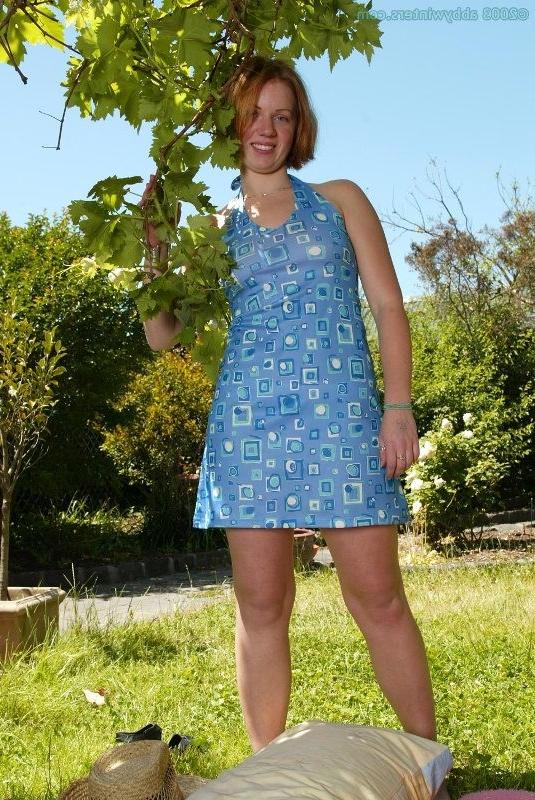 16P Elsie poses outdoor