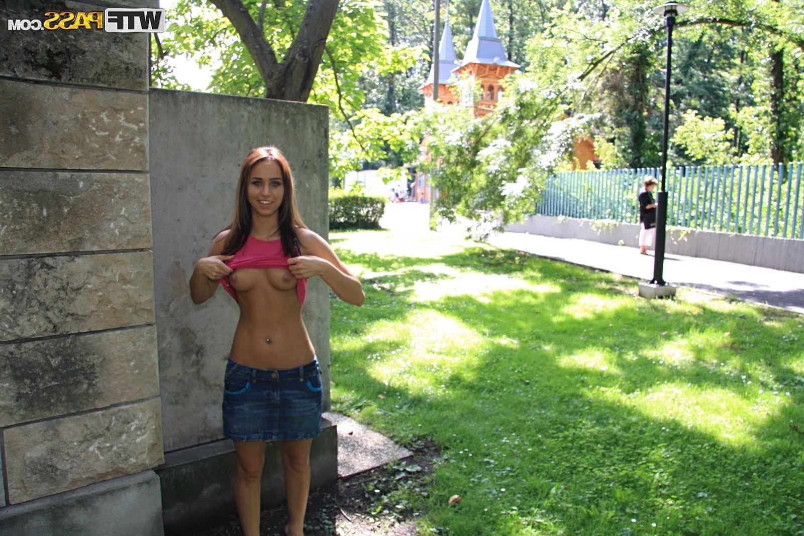 19P Sex adventures in the streets